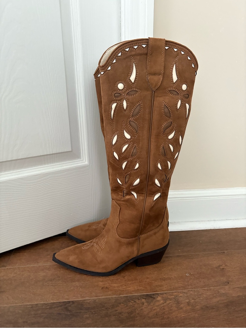 SHU SHOP Tall Western Cowboy Boots Tan Cutout Faux Suede Size 8